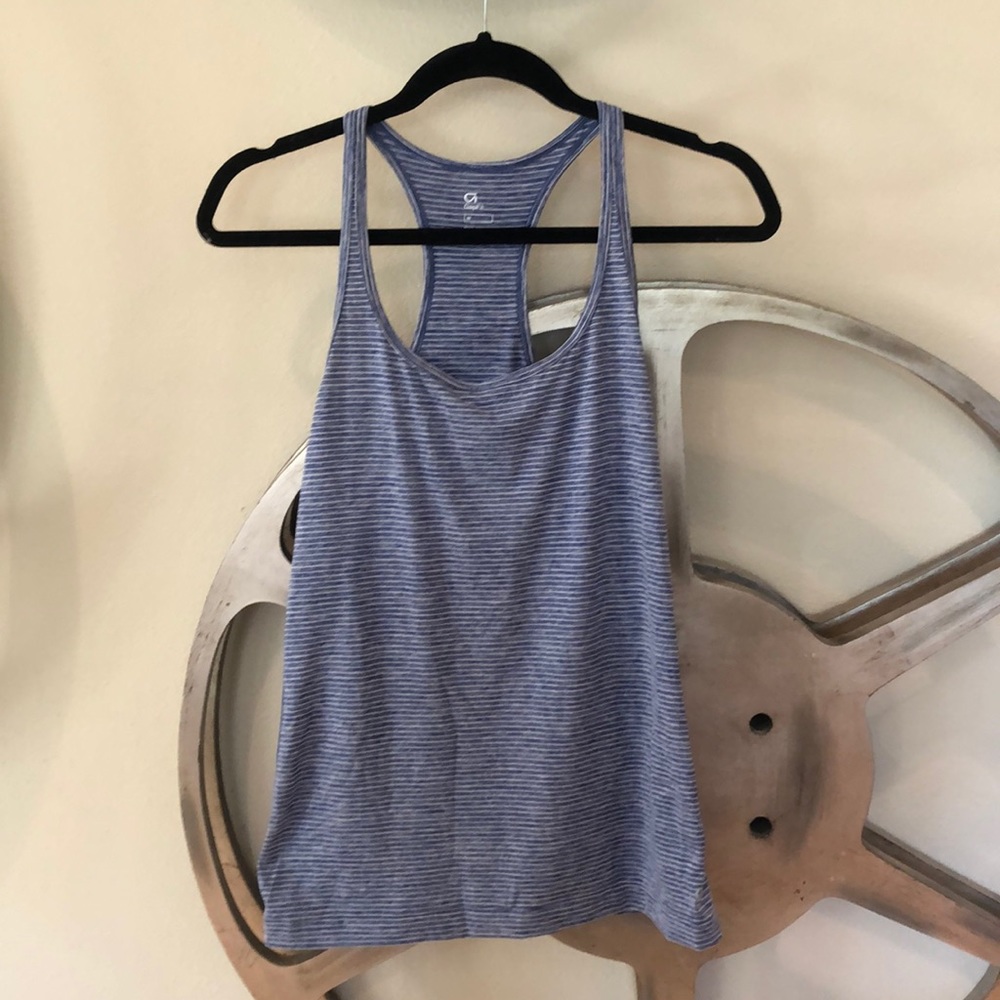 Gap Yoga top